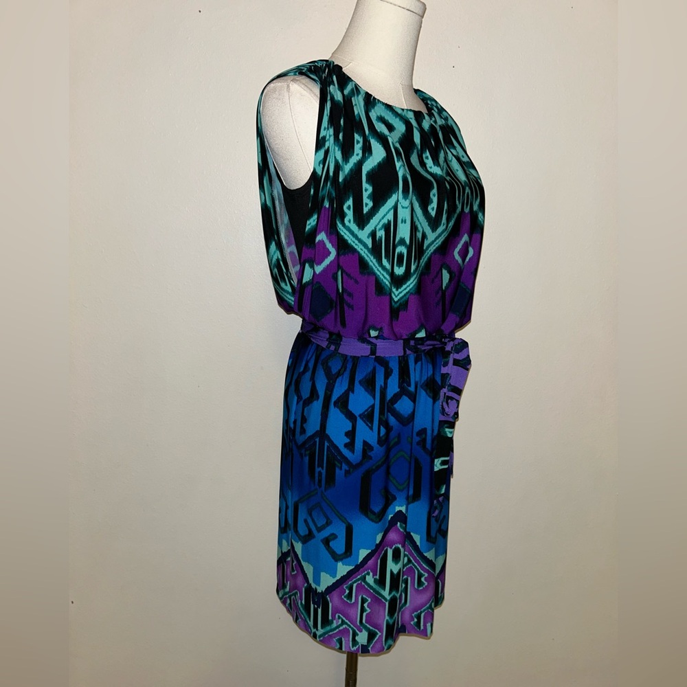 💙💜Valerie Bertinelli Colorful Stretch Dress💜💙